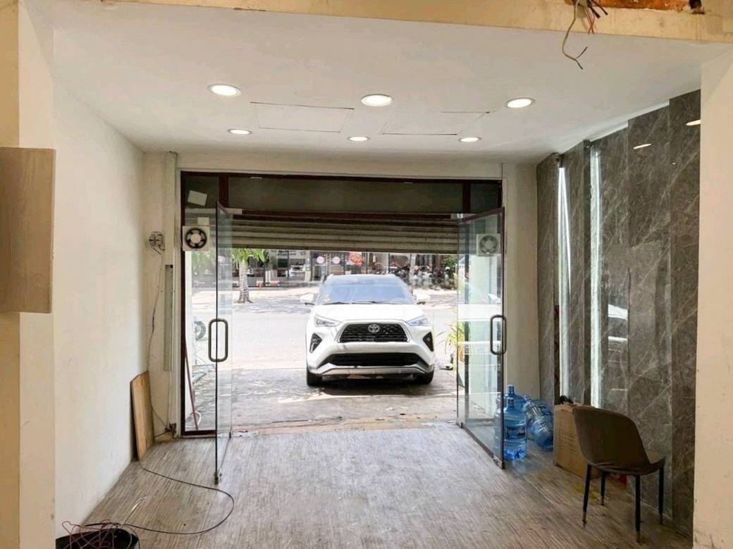 Boeng Keng KangCommercialShophouse出租，价格$1,000