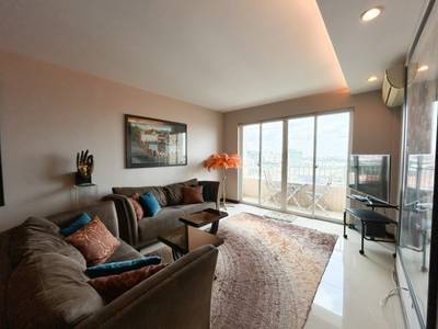 Tonle Bassac Condo Na prodej in Tonle Bassac