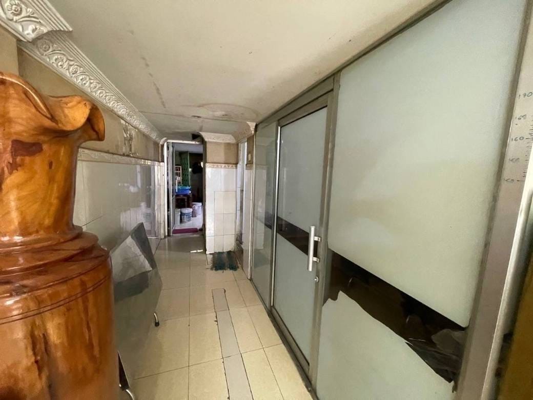 231 sqm Land Size Flat House Na prodej