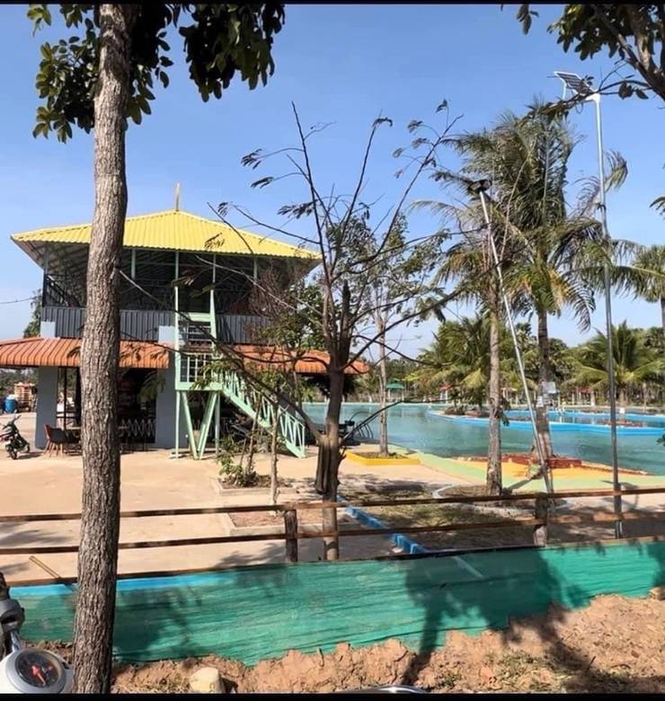 Resort For Sale with 80 Parking Space