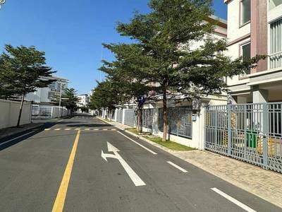 $420,000 Dvojvila
