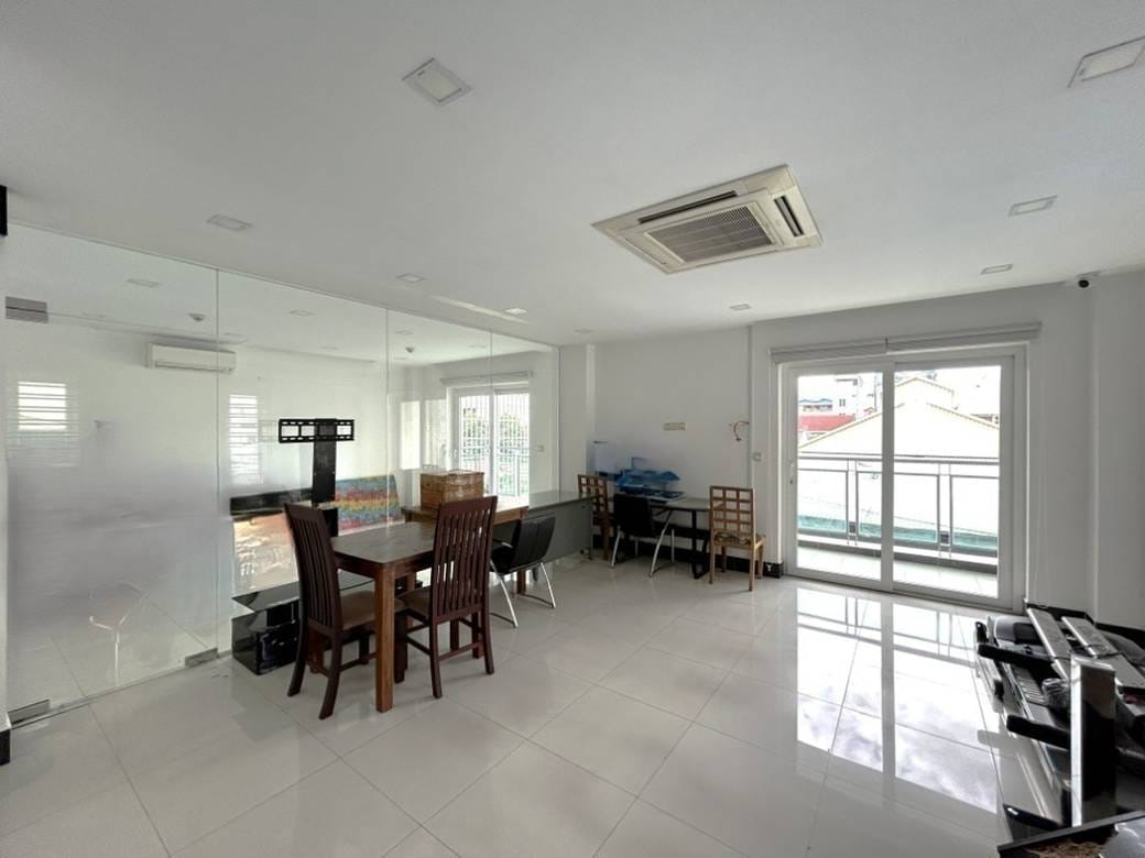 Tuek L'ak 3 อาคารสำนักงาน สำหรับเช่า ใน Tuek L'ak 3