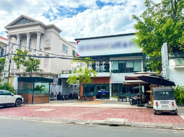 Restaurant For Rent in Chey Chumneah, Daun Penh, Phnom Penh