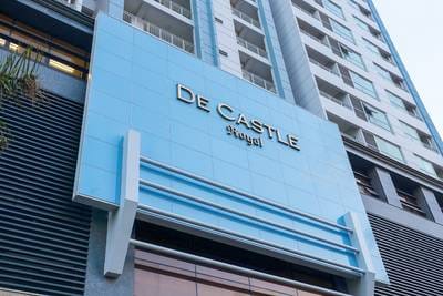 De Castle Royal Condominium | Condo For Sale & Rent with 1 Parking Space