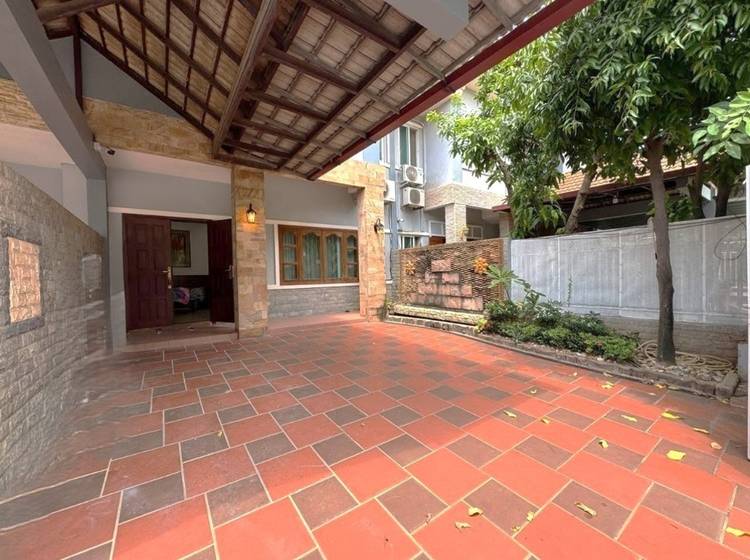 Tonle Bassac, Chamkarmon, Phnom Penh的别墅出售