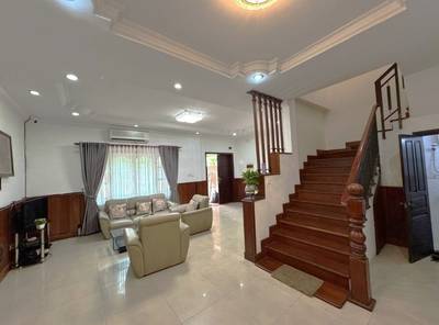 Vila Na prodej in Tonle Bassac, Chamkarmon, Phnom Penh