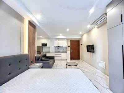 One Park | $500 Condo