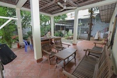 $700 Flat House
