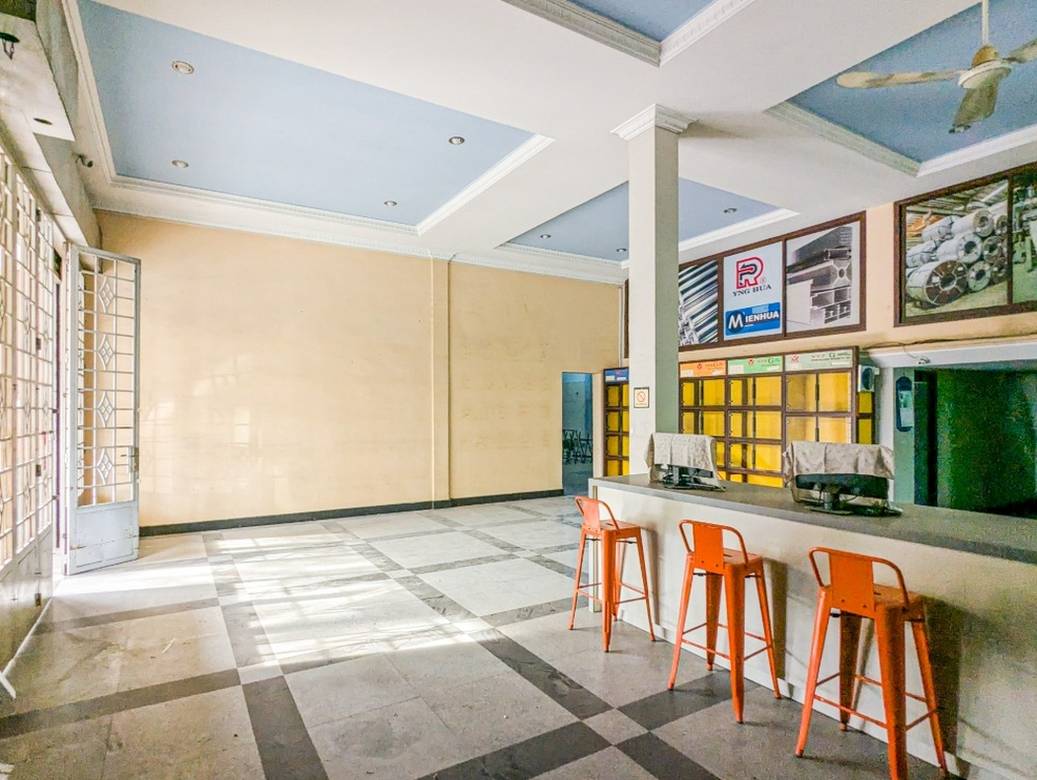Toul Kork Здание Для Аренды in Tuek L'ak 3 Toul Kork $8,000