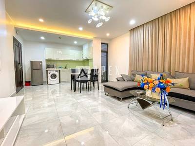 Apartment For Rent in Srah Chak, Daun Penh, Phnom Penh