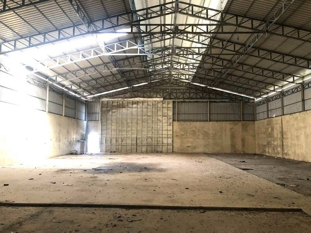 Sen Sok에 있는 전용면적 600㎡ 창고 For Sale & Rent