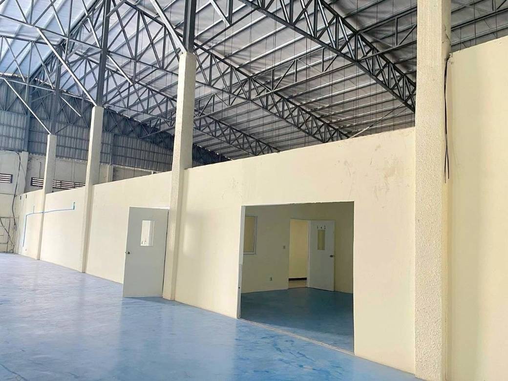 3,500 sqm Land Size Sklad K pronájmu