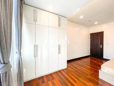 Apartment For Rent in Srah Chak, Daun Penh, Phnom Penh