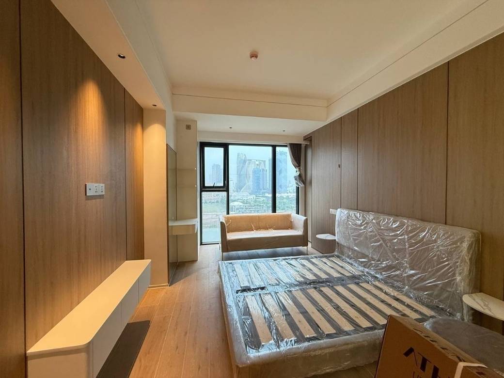 Vue Aston | Zařízeno Condo K pronájmu