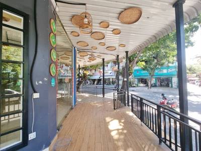 ร้านอาหาร สำหรับเช่า พร้อมที่จอดรถ 20 คัน