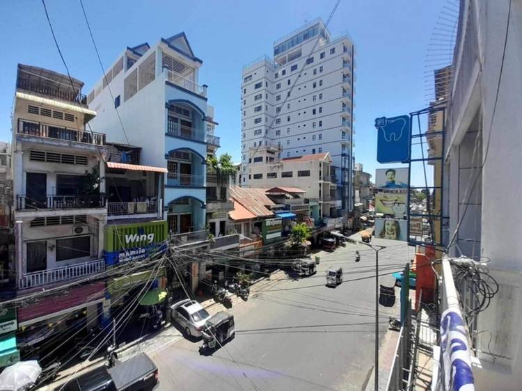 House For Sale in Phsar Chas, Daun Penh, Phnom Penh
