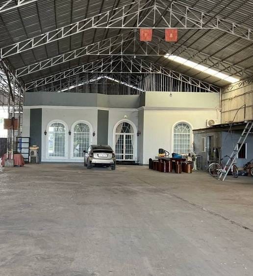 ឃ្លាំង For Sale & Rent នៅ ឃ្មួញ, សែនសុខ, ភ្នំពេញ