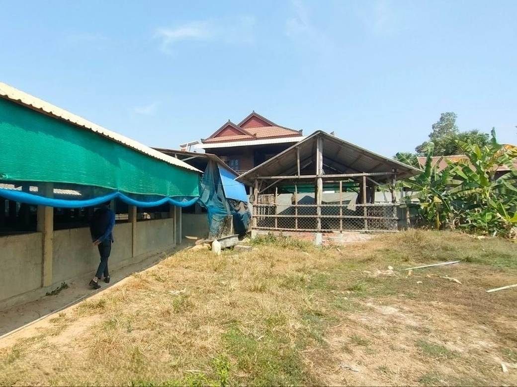 House and lot สำหรับขาย พื้นที่ใช้สอย 324 ตร.ม. ใน Sout Nikom