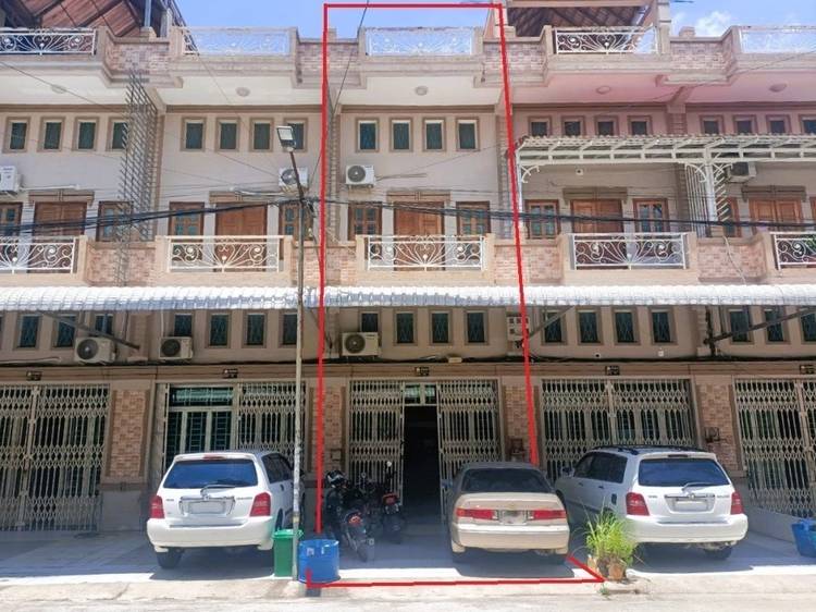 Link House For Sale in Chrang Chamres 2, Russey Keo, Phnom Penh