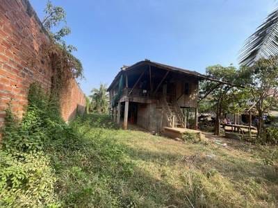 House and lot สำหรับขาย พื้นที่ใช้สอย 96 ตร.ม. ใน Sout Nikom