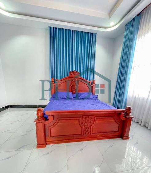 $1,100 Villa
