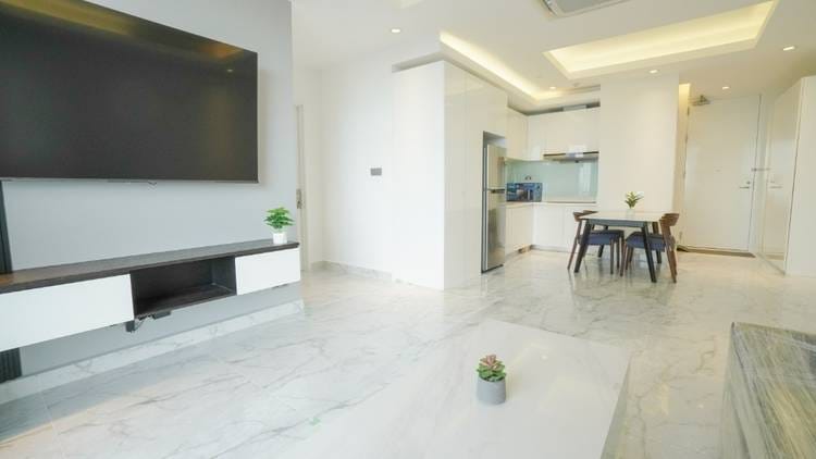 2-Bedroom Condo in J Tower 2 – Resale Opportunity at BKK1