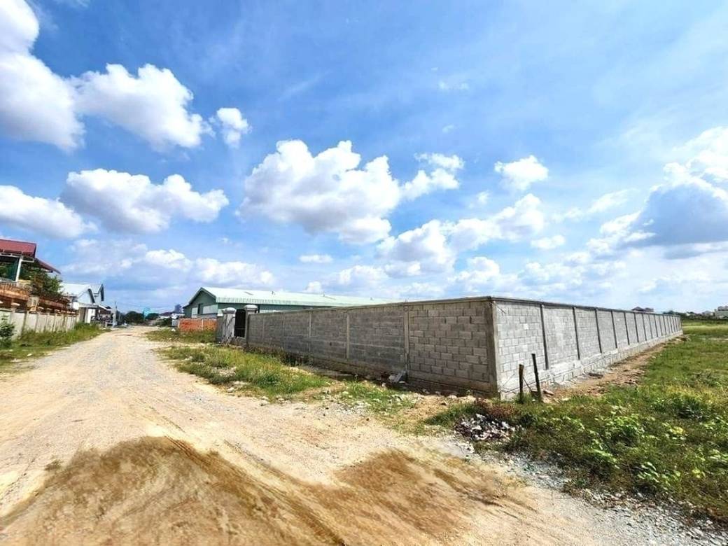 ที่ดิน สำหรับขาย ขนาดที่ดิน 1,766 ตร.ม.