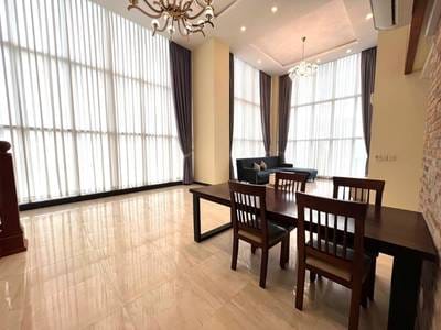 $3,500 顶层公寓