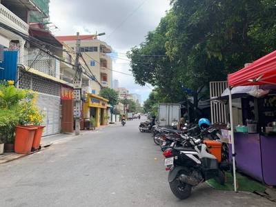 137.4 sqm Living Size House and lot Для Продажи in Boeng Keng Kang