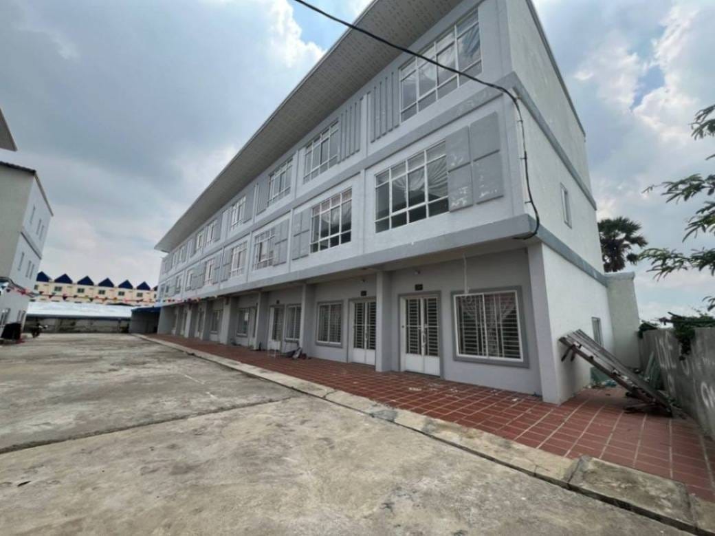 103 sqm Land Size Flat House For Sale