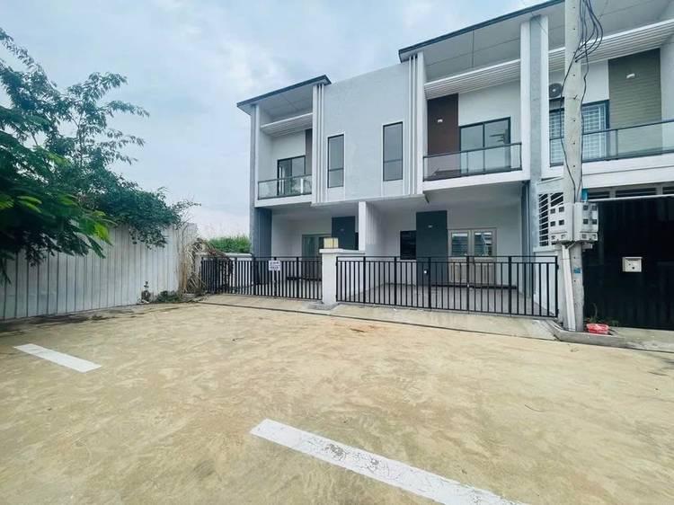 House For Sale in Tumnob Thum, Ponhea Lueu, Kandal