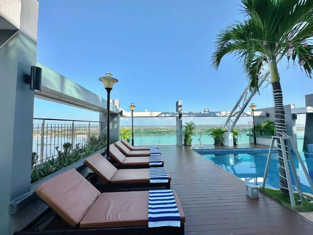 Condo For Sale & Rent in Chroy Changvar, Phnom Penh