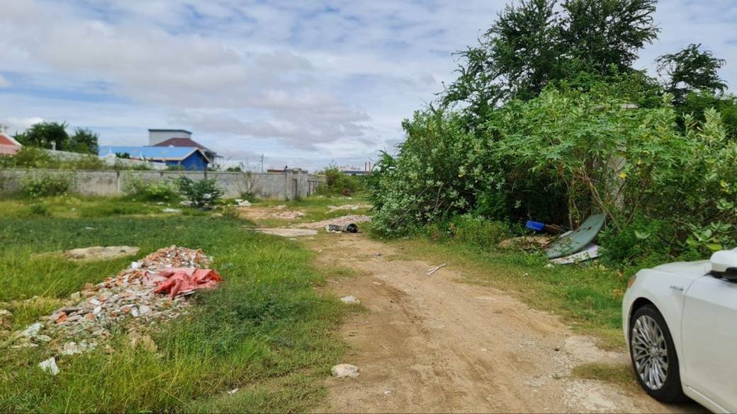 Kilomaetr Lekh Prammuoy土地出售，位于Kilomaetr Lekh Prammuoy