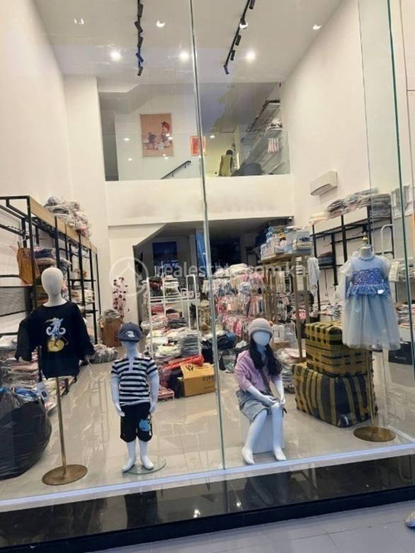 店屋出售，位于长夏上社分区, 棉芷区, 金边
