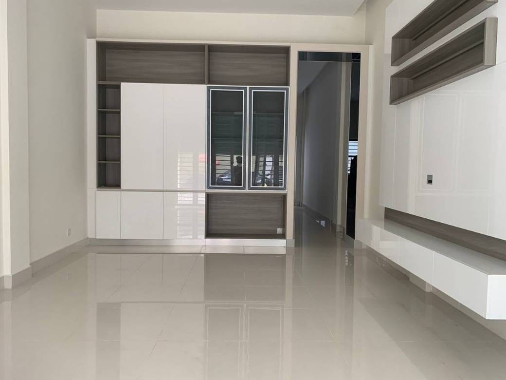 $160,000 Shophouse