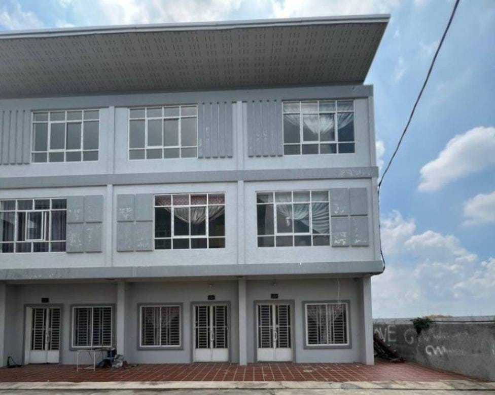 150 sqm Living Size Flat House For Sale in Por Sen Chey