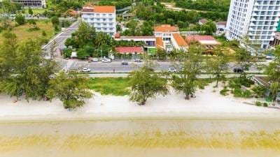939 sqm Land Size Business For Sale
