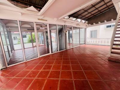 432 sqm Land Size Villa For Rent