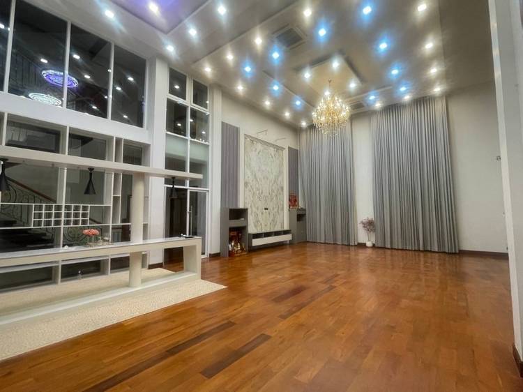 Villa For Rent in Ta Kdol, Ta Khmau, Kandal