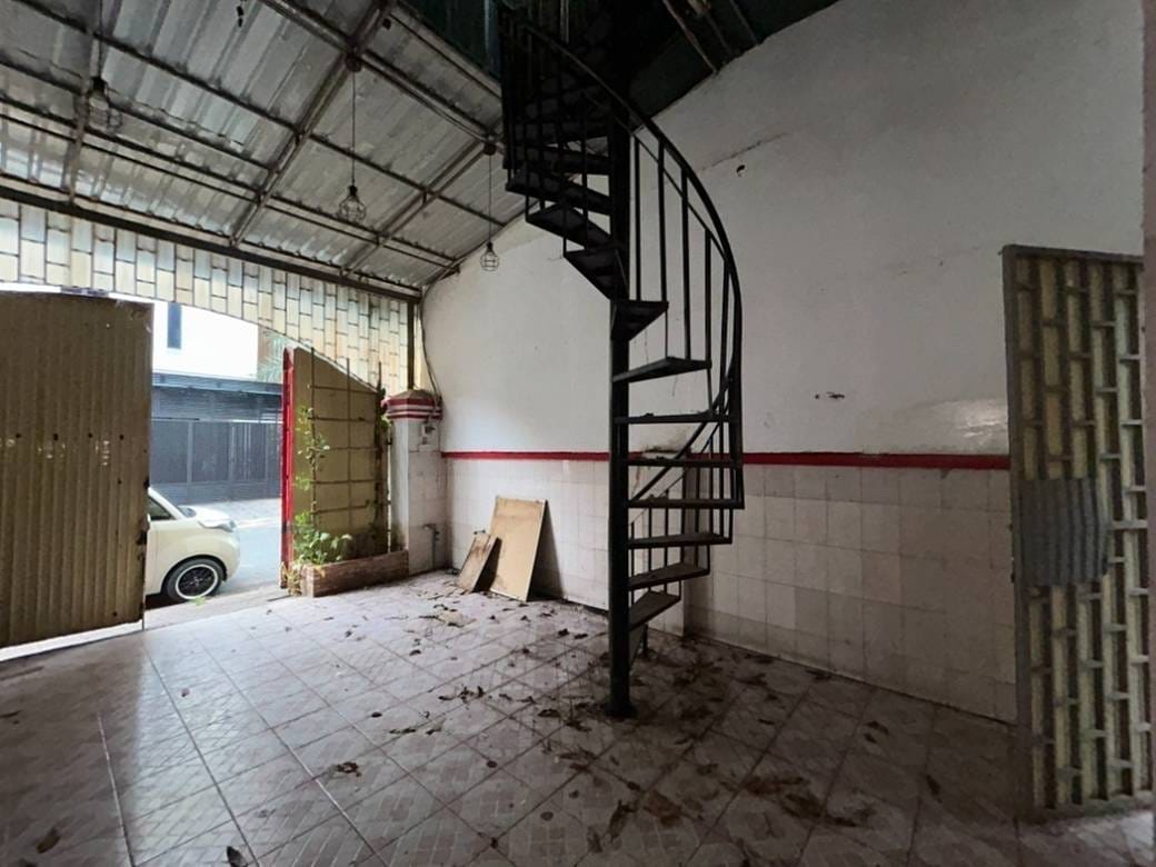 375 sqm Living Size Shophouse K pronájmu in Chamkarmon