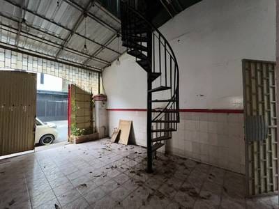375 sqm Living Size Shophouse K pronájmu in Chamkarmon