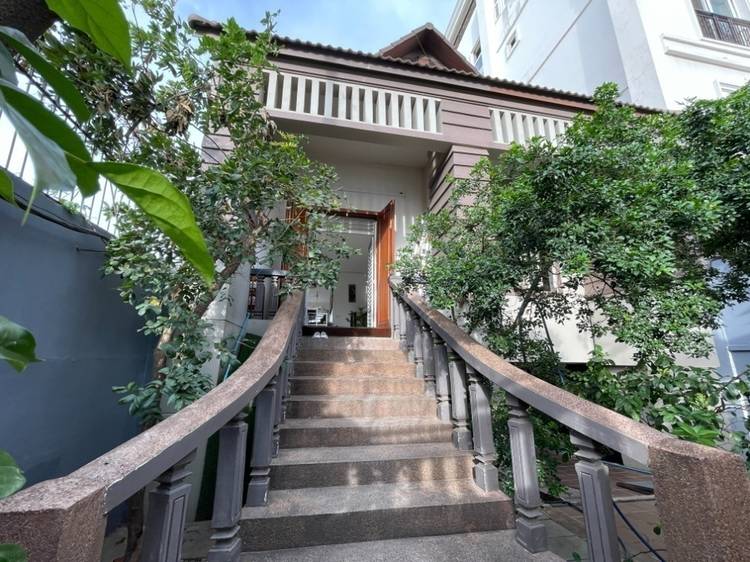 Chroy Changvar, Phnom Penhの別荘賃貸物件