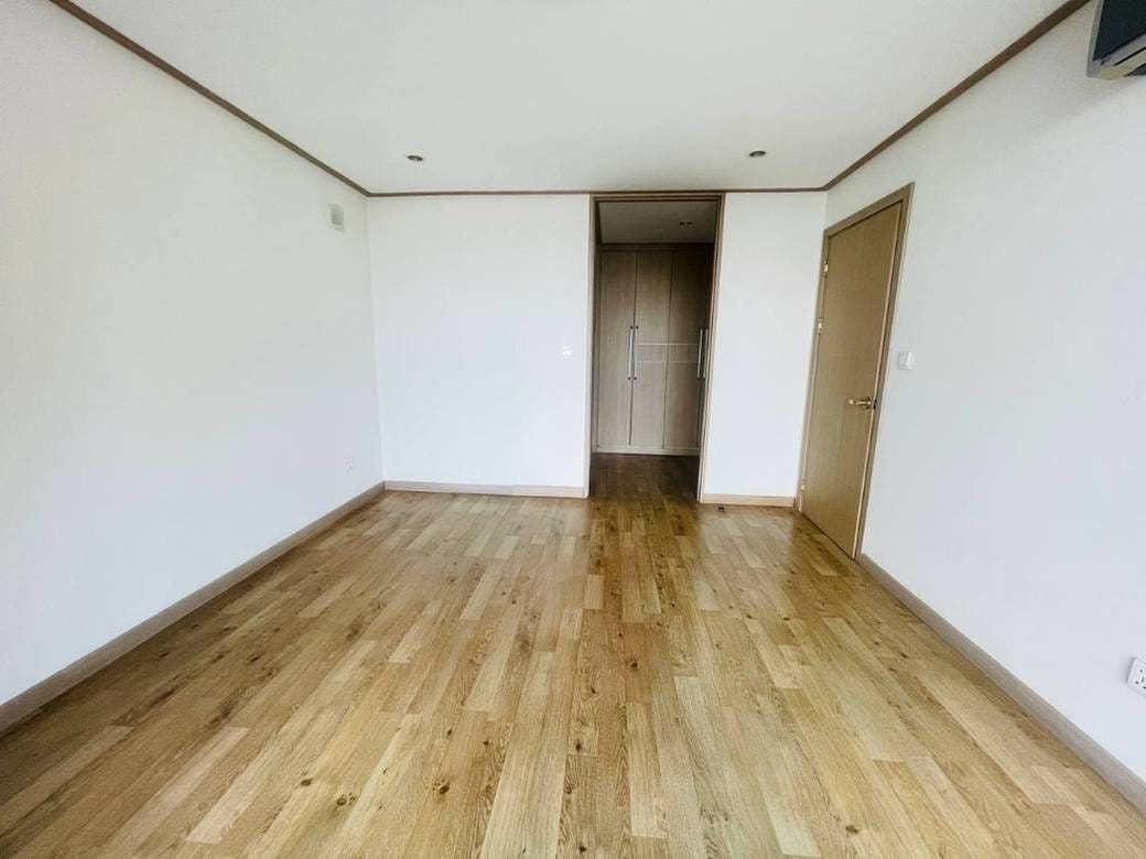 148 sqm Living Size Condo For Sale in Toul Kork