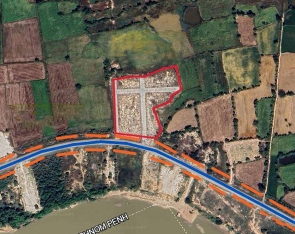 Relief À vendre de 8,591 m² de terrain