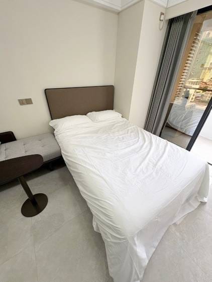 Le Condé BKK1 | Boeng Keng Kang Studio For Rent in Boeng Keng Kang
