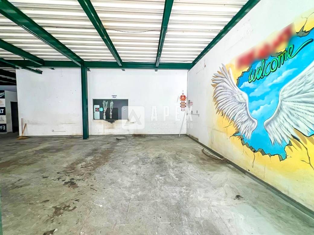 600平方米土地面积的CommercialShophouseFor Sale & Rent