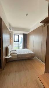 Vue Aston | Zařízeno Condo Na prodej