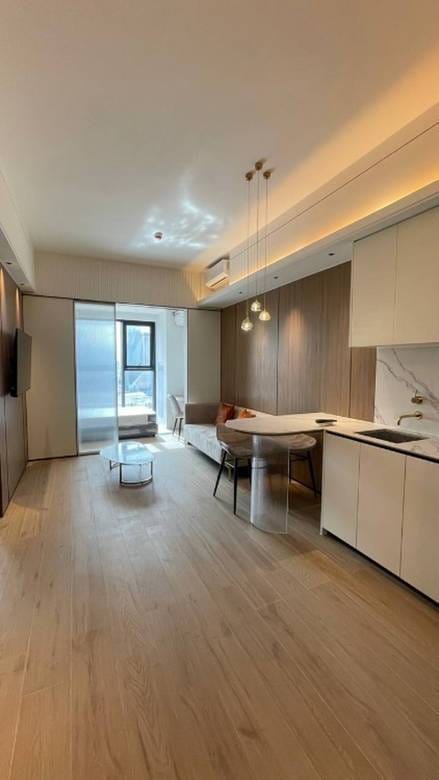 Vue Aston | 23-19 sqm Living Size Condo Na prodej in Chbar Ampov