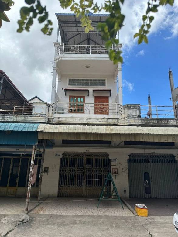 Flat House Na prodej in Ou Baek K'am, Sen Sok, Phnom Penh