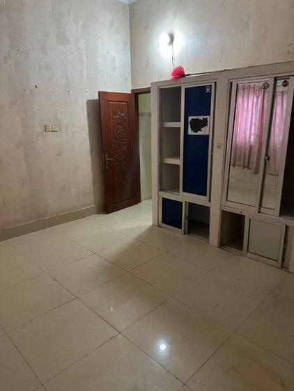 4 Bedrooms Flat House Na prodej